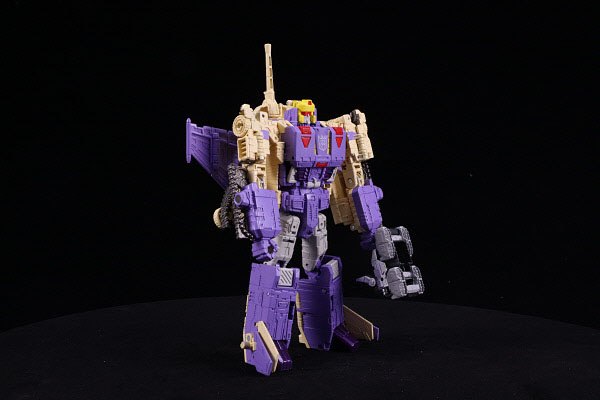 January Legends Series Official Photos   LG58 Clone Bots, LG59 Blitzwing, LG60 Overlord 061 (61 of 121)